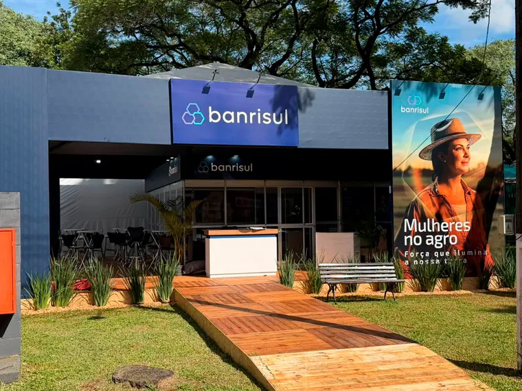 Estande da Banrisul na Fenasoja